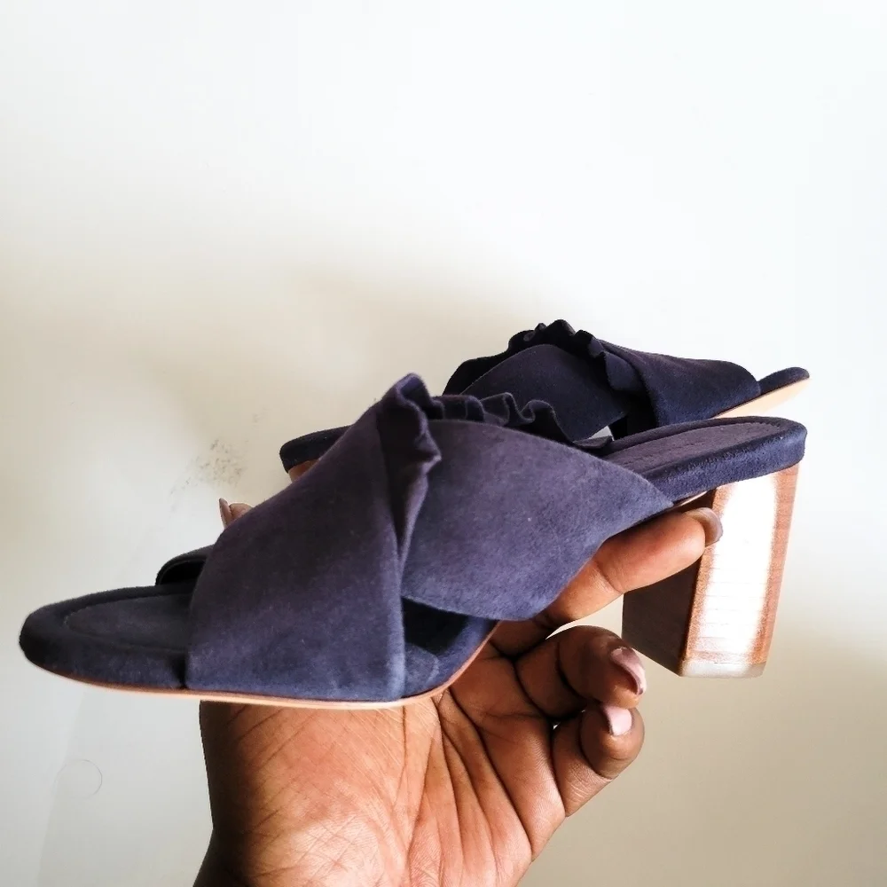 Loeffler Randall size 6b